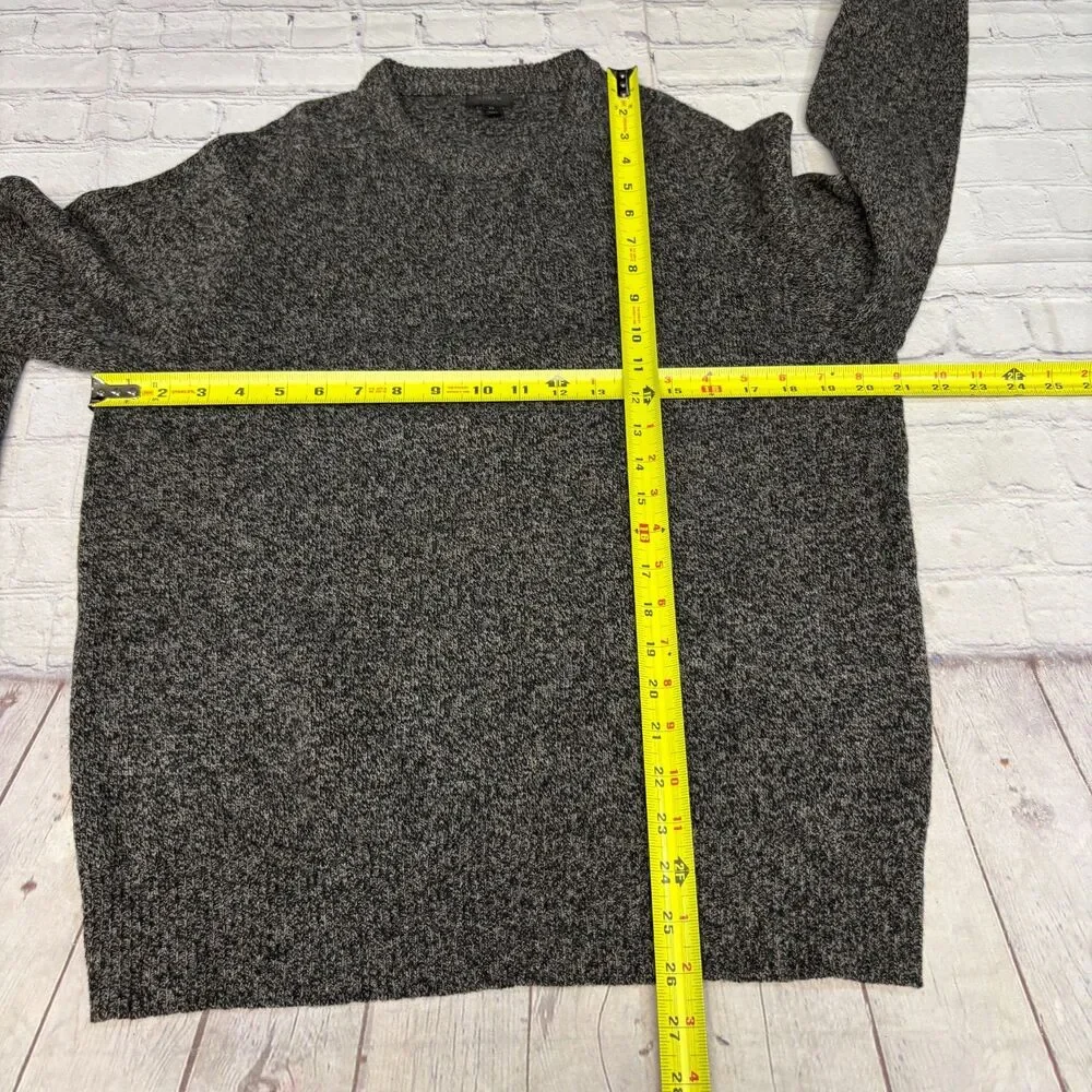 J. Crew Men 100% Lambswool Sweater Size Medium Crew Neck C120 -29